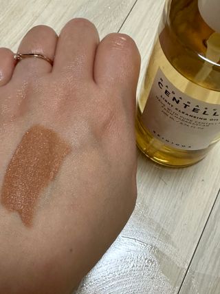 스킨1004 [SKIN1004] 마다가스카르 센텔라 라이트 클렌징 오일 200ml — 5점을 준 리뷰어가 2024년 7월 올린 사용 사진
