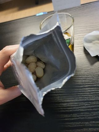 도이퉁 마카다미아 넛 90g  로얄 마카넛 오리지널 쏠트 허니 — 4점을 준 리뷰어가 2021년 3월 올린 사용 사진