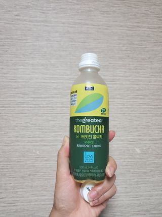 더그레잇티 콤부차 [매일유업] 더그레잇티 44kcal 콤부차 300ml *12개입 (오리지널 6개+베리리치 6개) — 5점을 준 리뷰어가 2023년 8월 올린 사용 사진