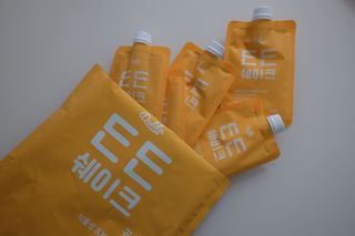 [덜다] 든든 식물성 단백질 쉐이크 40g X 7입 (곡물/딸기) — 5점을 준 리뷰어가 2023년 8월 올린 사용 사진