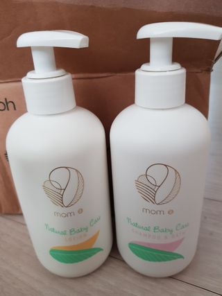 mom e 맘이 내추럴 베이비 케어 샴푸앤바스+로션 — 1점을 준 리뷰어가 2021년 1월 올린 사용 사진