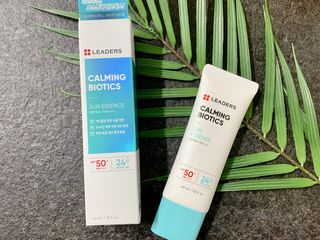 리더스코스메틱 리더스 카밍 바이오틱스 선 에센스 SPF 50+ PA++++ — 5점을 준 리뷰어가 2022년 7월 올린 사용 사진