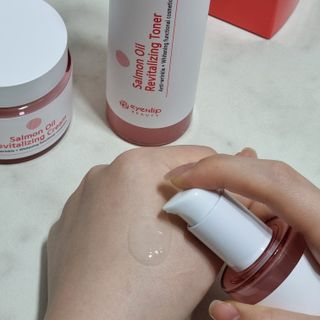 아이앤립 / EYENLIP 아이앤립 연어오일 리바이탈라이징 토너+앰플+크림 3종 세트 — 5점을 준 리뷰어가 2021년 5월 올린 사용 사진