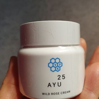 AYU25[아유트웬티파이브]다마스크로즈워터 베이스 천연 수분 촉촉 크림 — 5점을 준 리뷰어가 2021년 2월 올린 사용 사진