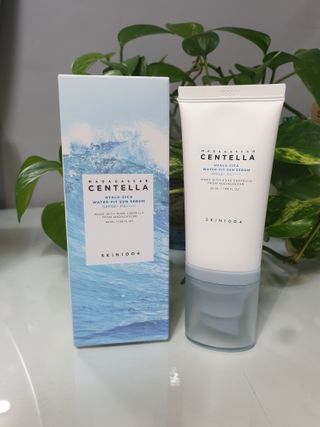 MF[스킨1004] 마다가스카르 센텔라 히알루-시카 워터핏 선세럼 50ml — 5점을 준 리뷰어가 2024년 5월 올린 사용 사진