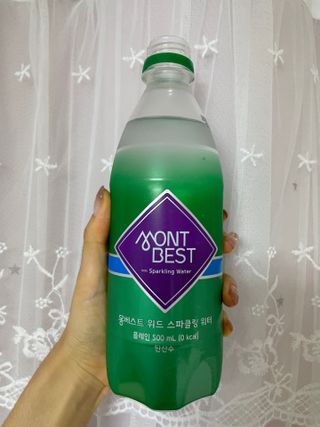 몽베스트 Montbest with Sparkling water Plain 20병 — 5점을 준 리뷰어가 2021년 11월 올린 사용 사진