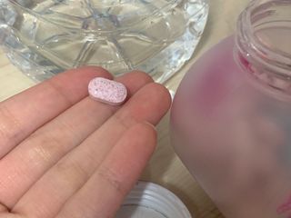 트루헬퍼 뒤태미녀 특급 락토페린 장용성 발효율피 1박스 2개월분 — 5점을 준 리뷰어가 2023년 2월 올린 사용 사진