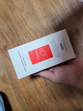 [오띠] SET_더마 컨트롤 선 크림( SPF50+ PA++++) & 100 마스크팩 x  4매 (수분/탄력/광채/장벽) — 5점을 준 리뷰어가 2022년 9월 올린 사용 사진