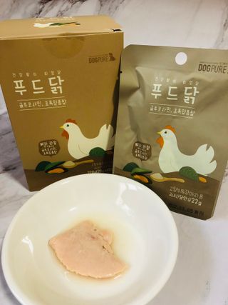 도그퓨어 푸드닭 강아지 닭고기 통살 애견간식 오리지널/차전자피/초록입홍합 — 5점을 준 리뷰어가 2021년 11월 올린 사용 사진