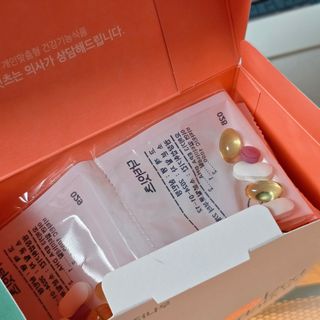 [닥터잇츠] 개인맞춤형 건강기능식품_2종 중 택 1 — 5점을 준 리뷰어가 2024년 1월 올린 사용 사진