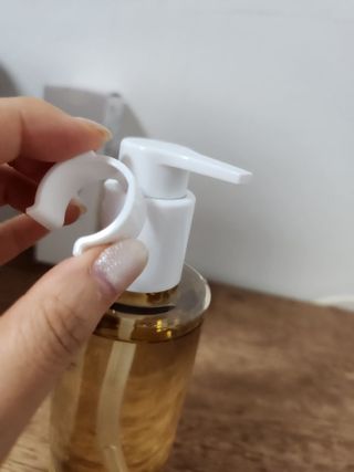 스킨1004 [SKIN1004] 마다가스카르 센텔라 라이트 클렌징 오일 200ml — 5점을 준 리뷰어가 2024년 7월 올린 사용 사진