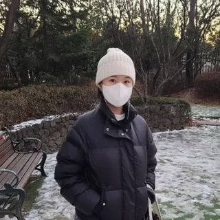 Ciior 씨오르 브이핏 마스크 — 4.5점을 준 리뷰어가 2022년 12월 올린 사용 사진