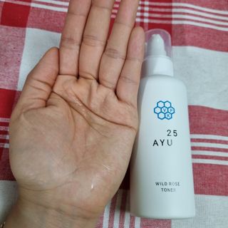 AYU25[아유트웬티파이브] 피부건강에 꼭 필요한 pH 약산성 와일드 로즈토너 — 5점을 준 리뷰어가 2021년 4월 올린 사용 사진
