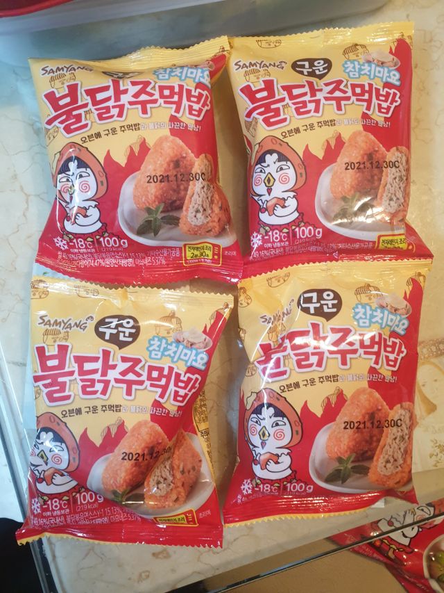 [삼양] 불닭참치마요구운주먹밥+불닭볶음김치구운주먹밥 2세트구성 리뷰 사진