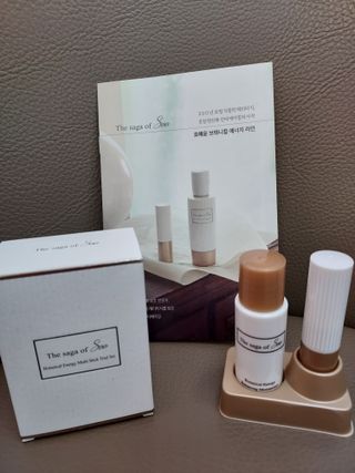 더사가오브수 [사가수] 효혜윤 보태니컬 에너지 에센스인로션 20ml /아이포올 스틱 3g — 5점을 준 리뷰어가 2023년 2월 올린 사용 사진