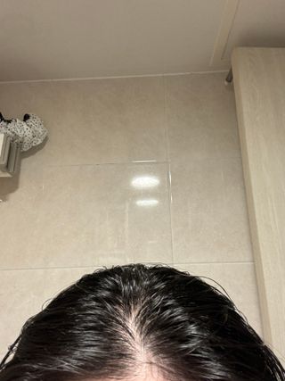 닥터시드 페퍼민트 앤 레몬 비건 비듬케어 쿨 탈모 두피 스크럽 샴푸 — 5점을 준 리뷰어가 2024년 7월 올린 사용 사진