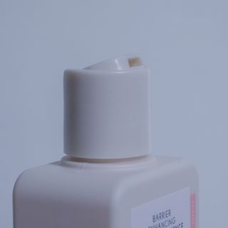 로우퀘스트 베리어 인핸싱 토너투에센스 200ml — 5점을 준 리뷰어가 2023년 11월 올린 사용 사진