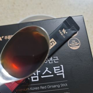 [푸름웰니스] 프리미엄 6년근 홍삼스틱 3mg x 100포 — 5점을 준 리뷰어가 2022년 3월 올린 사용 사진