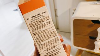 썸헤어 / SUMHAIR 썸헤어 실키 테라피 헤어 에센스 — 5점을 준 리뷰어가 2021년 3월 올린 사용 사진