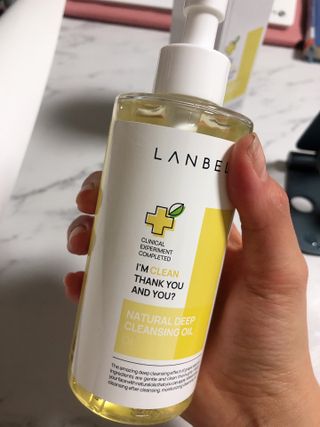 랑벨 내츄럴 딥 클렌징 오일 200ml (저자극 약산성 천연 클렌징) — 5점을 준 리뷰어가 2022년 5월 올린 사용 사진