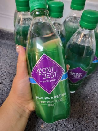 몽베스트 Montbest with Sparkling water Plain 20병 — 5점을 준 리뷰어가 2022년 6월 올린 사용 사진