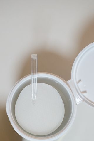 산다화 비타민씨 화이트닝 토너 패드 — 5점을 준 리뷰어가 2023년 9월 올린 사용 사진
