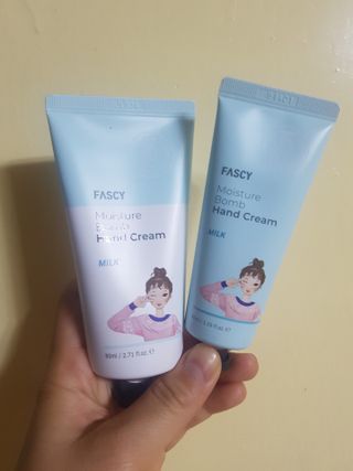 파시 FASCY 高保湿ハンドクリーム40ml+80ml セット — 5점을 준 리뷰어가 2021년 7월 올린 사용 사진