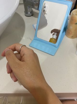 체르엠 스템앤셀 비타민 브라이트닝 에센스 30ml 1개 — 5점을 준 리뷰어가 2021년 12월 올린 사용 사진