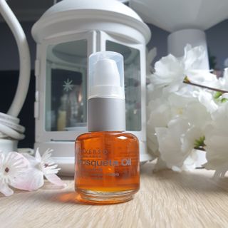 유니베르소 로즈힙 오일 15ml — 3점을 준 리뷰어가 2021년 5월 올린 사용 사진