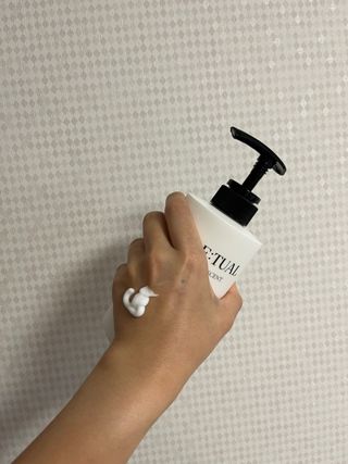 레츄얼 더 센트 바디로션 시크릿 파라다이스(500ml) — 5점을 준 리뷰어가 2022년 6월 올린 사용 사진
