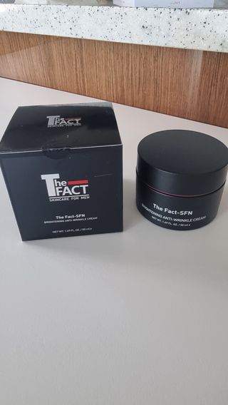 The Fact 더팩트 에스에프엔 브라이트닝 안티 링클 크림 50ml — 5점을 준 리뷰어가 2022년 5월 올린 사용 사진