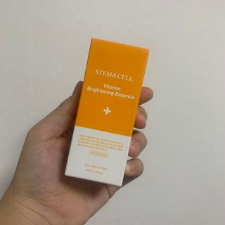 체르엠 스템앤셀 비타민 브라이트닝 에센스 30ml 1개 — 5점을 준 리뷰어가 2021년 10월 올린 사용 사진