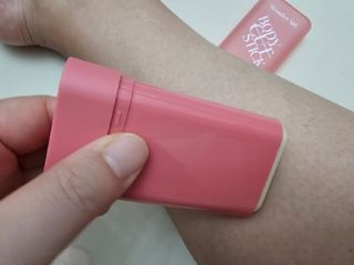 프리[원더에이드] 바디컷 스틱 — 5점을 준 리뷰어가 2024년 8월 올린 사용 사진