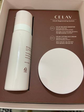 프리마인 바르기만 하면 철벽 스킨케어+24시간 마스크팩 효과. 셀라브 리제너레이팅 시스템 부스터+크림 세트 — 4.5점을 준 리뷰어가 2023년 4월 올린 사용 사진