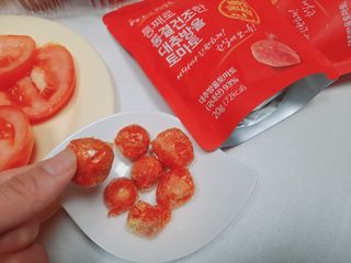 레드닥터 완숙토마토 + 통째로 동결건조한 대추방울토마토 — 5점을 준 리뷰어가 2022년 12월 올린 사용 사진