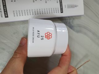AYU25[아유트웬티파이브]다마스크로즈워터 베이스 천연 수분 촉촉 크림 — 5점을 준 리뷰어가 2021년 3월 올린 사용 사진