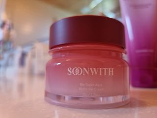 SOONWITH 바이오 수퍼 아쿠아 하이드로 젤 크림 — 5점을 준 리뷰어가 2021년 5월 올린 사용 사진