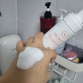 MF프리 [닥터문] 유산균 락토케어 질경초 여성청결제 200ml (폼타입) — 5점을 준 리뷰어가 2022년 9월 올린 사용 사진