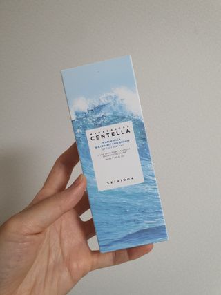 [스킨1004] 마다가스카르 센텔라 히알루-시카 워터핏 선세럼 50ml — 5점을 준 리뷰어가 2024년 5월 올린 사용 사진