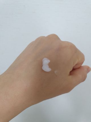 술람미네이처 자연주의 화장품ㅣ속보습 충전 + 민감/트러블 피부 진정 - 알로에 듬뿍 수분 크림 50ml — 4점을 준 리뷰어가 2022년 6월 올린 사용 사진