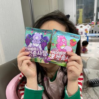 스낵스 포켓솜사탕 4가지맛 🍓딸기🍈멜론🍌바나나🍇포도 (총 20봉) — 5점을 준 리뷰어가 2024년 2월 올린 사용 사진