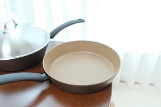모멘토 마론 프라이팬 26cm 3종 (26cm팬/26cm웍팬/호환 스티머+돔뚜껑) — 5점을 준 리뷰어가 2022년 9월 올린 사용 사진