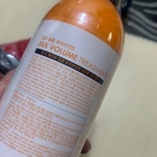 썸헤어 / SUMHAIR 썸헤어 실크 볼륨 샴푸+트리트먼트 프룻자스민티 — 5점을 준 리뷰어가 2021년 7월 올린 사용 사진