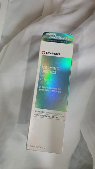 리더스코스메틱 리더스 카밍 바이오틱스 에센스 워터 — 5점을 준 리뷰어가 2021년 6월 올린 사용 사진