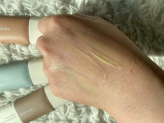 [후르디아] 끈적임 없는 착한성분 비건  핸드크림 3종 — 5점을 준 리뷰어가 2023년 1월 올린 사용 사진