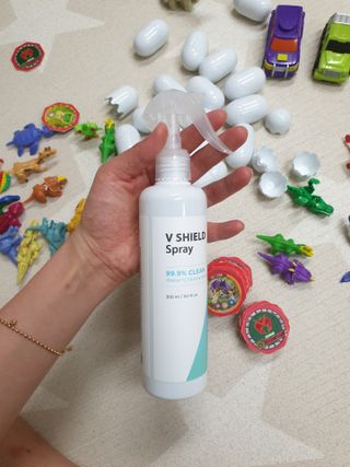 브이쉴드 살균 스프레이 300ml — 5점을 준 리뷰어가 2021년 7월 올린 사용 사진