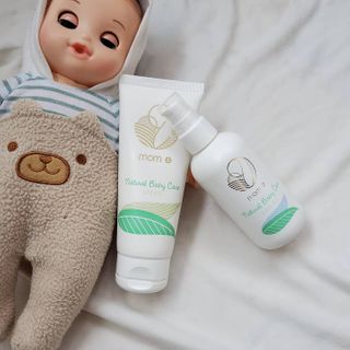 mom e 맘이 내추럴 베이비 케어 크림+바디오일 — 5점을 준 리뷰어가 2021년 1월 올린 사용 사진