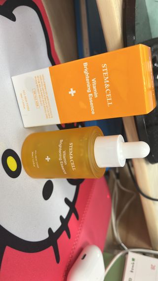 체르엠 스템앤셀 비타민 브라이트닝 에센스 30ml 1개 — 4.5점을 준 리뷰어가 2021년 11월 올린 사용 사진