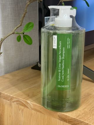 닥터시드 티트리 앤 라임 비건 지성케어 쿨 탈모 샴푸 (1000ml) — 5점을 준 리뷰어가 2023년 12월 올린 사용 사진
