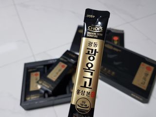[광동제약] 광동 광옥고 홍삼 본 30포+쇼핑백 증정 — 5점을 준 리뷰어가 2021년 12월 올린 사용 사진
